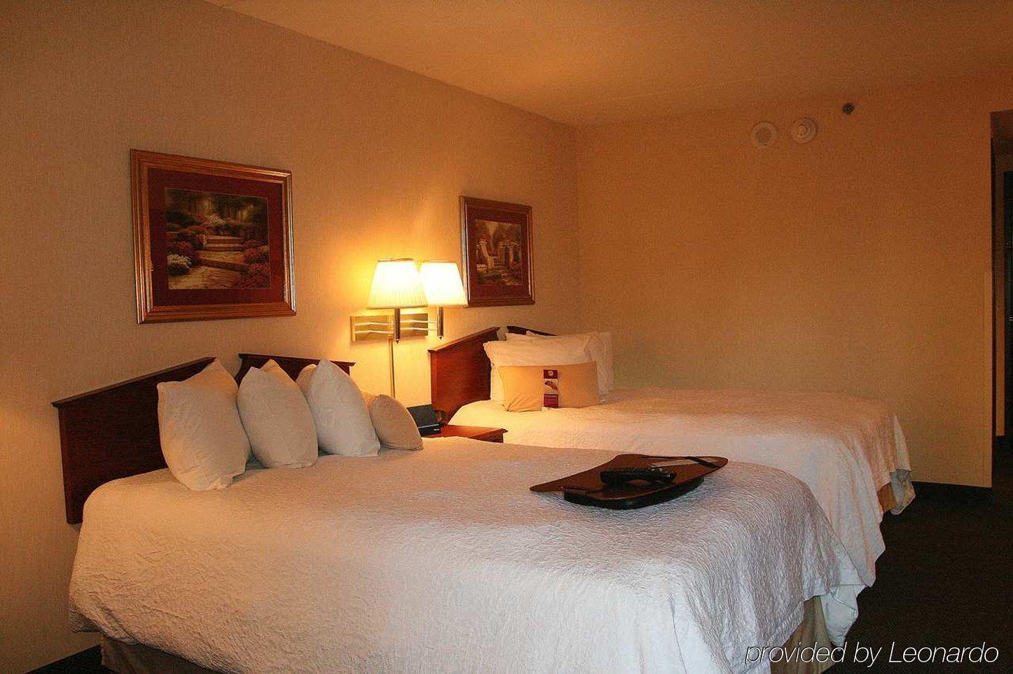 Hampton Inn Cleveland-Downtown Bilik gambar